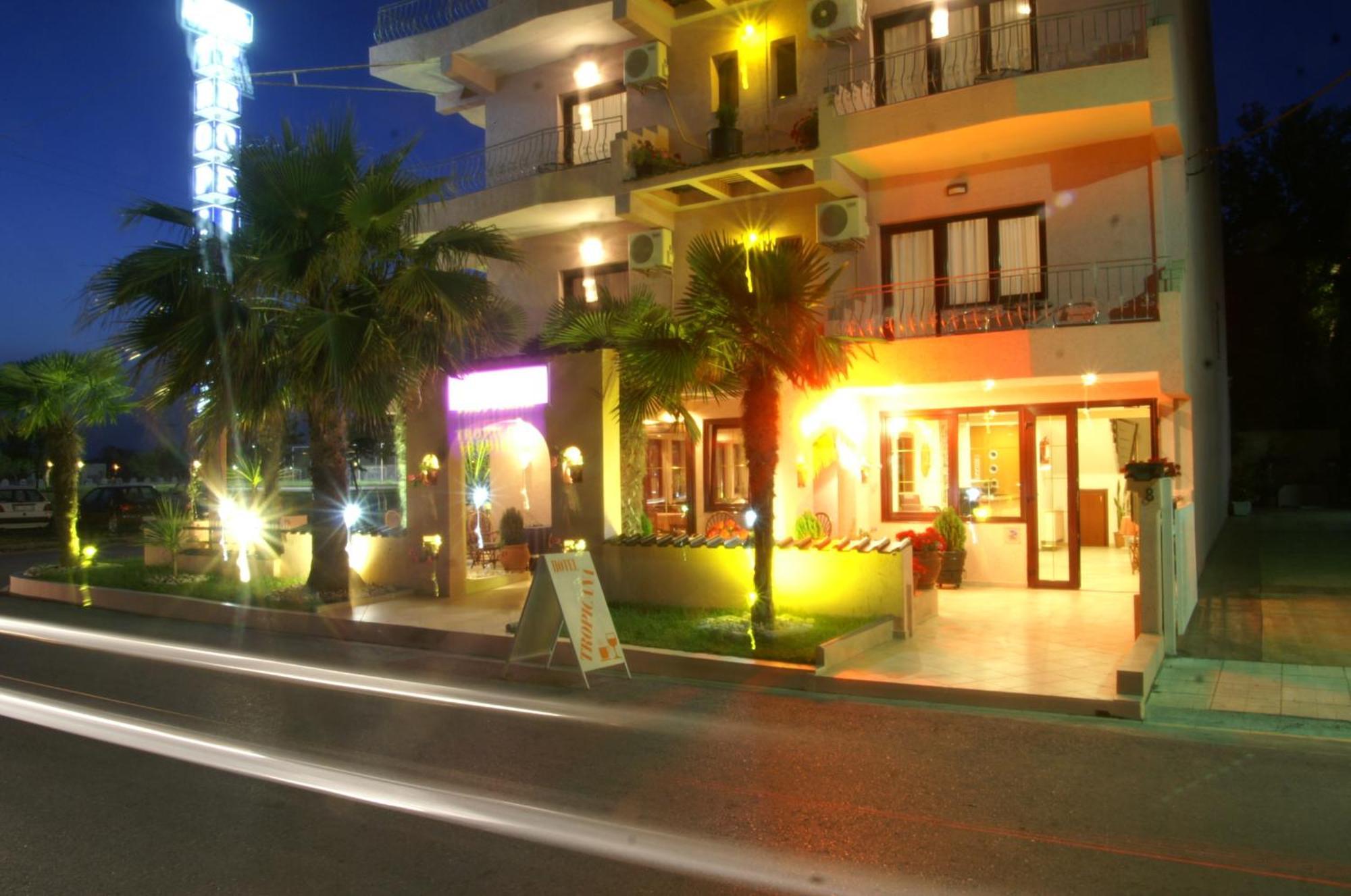 Tropicana Paralía Exterior foto